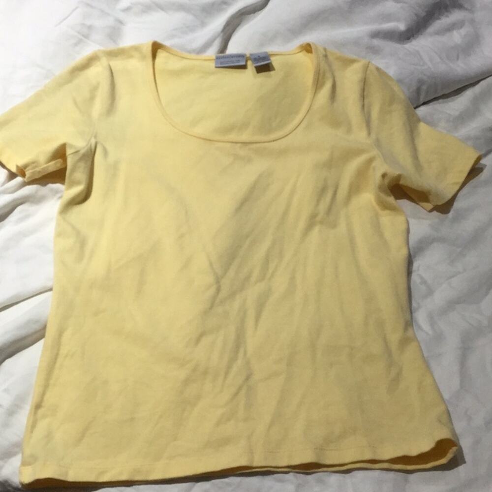 Sutton studio S scoop neck yellow t won once